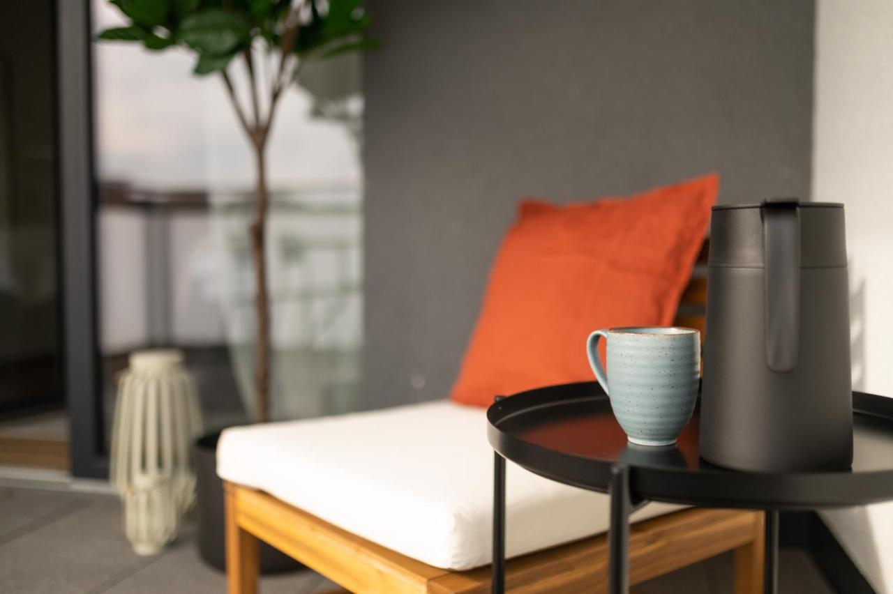 Dwellstay - Modernes Apartment I 55Qm I 2 Zimmer I Kueche I Bad I Terrasse I Tv I Wlan باد هيرسفيلد المظهر الخارجي الصورة